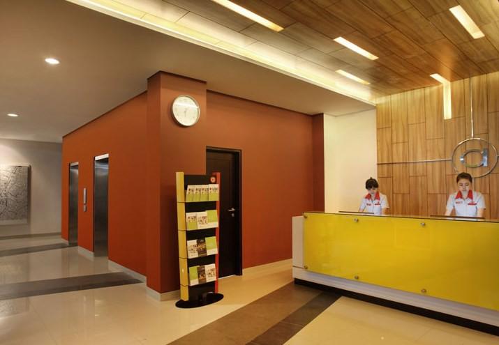 Amaris Hotel Маланг Екстериор снимка