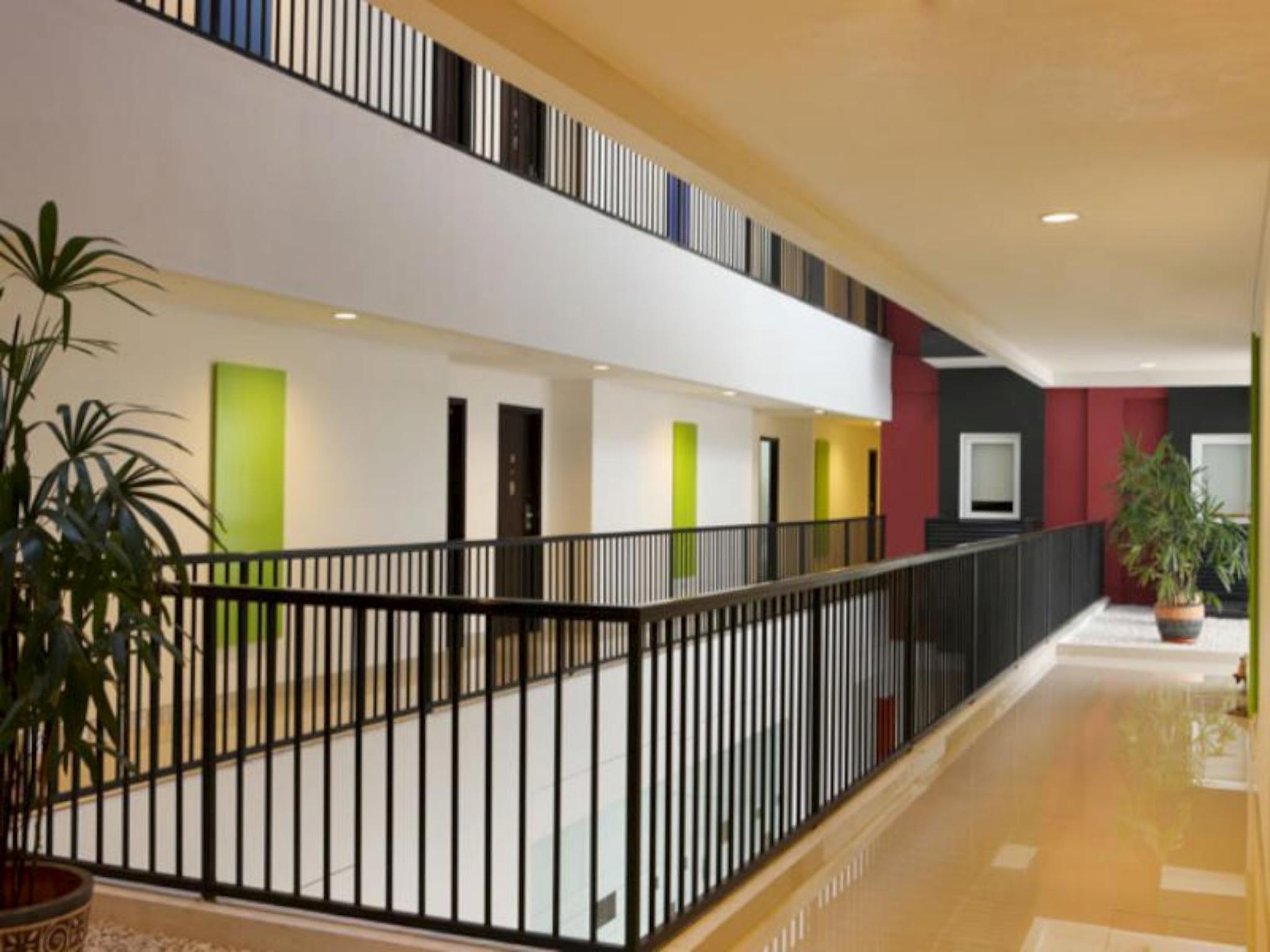 Amaris Hotel Маланг Екстериор снимка
